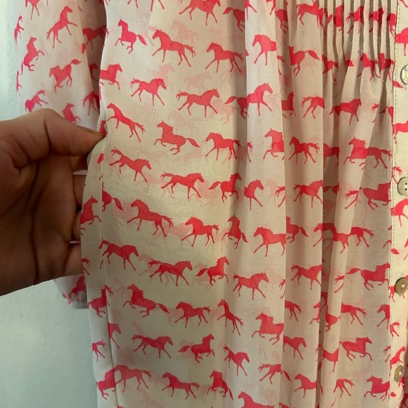 Mint Velvet Esme Horse Print Pintuck Blouse - Picture 4 of 4